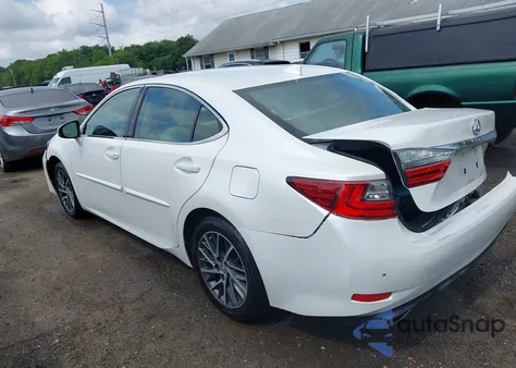 2017 Lexus Es 350 z USA, uszkodzony, nr VIN 58ABK1GG2HU044392